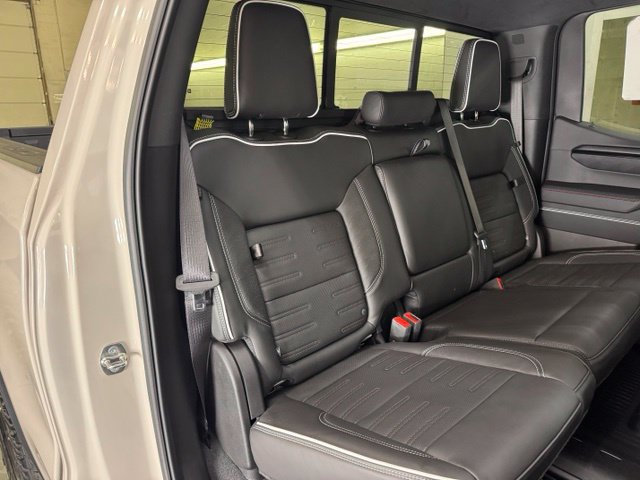 2026 GMC Sierra 1500 AT4X - Photo 30