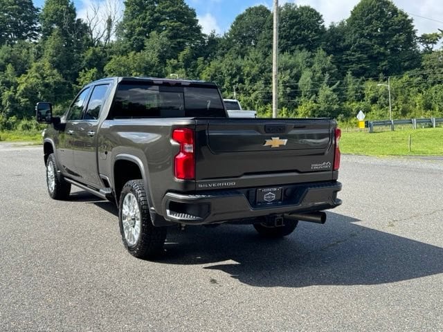 2022 Chevrolet Silverado 2500HD High Country - Photo 5