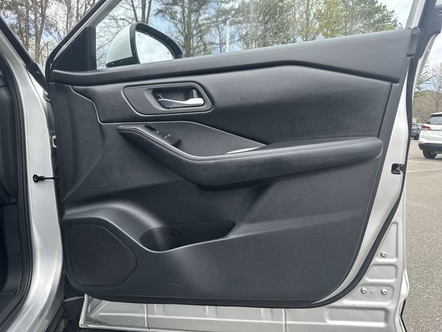 2024 Nissan Rogue SV - Photo 30