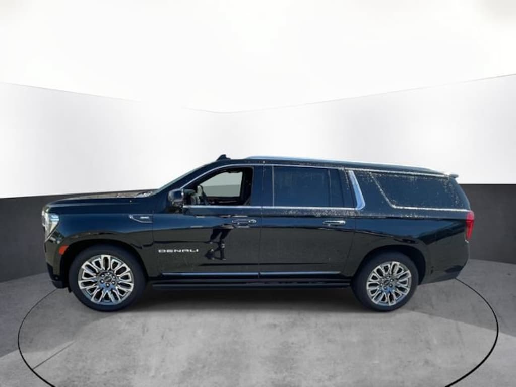 Used 2023 GMC Yukon XL Denali Ultimate SUV