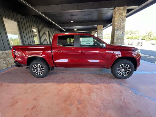 2026 Chevrolet Colorado Z71 - Photo 8