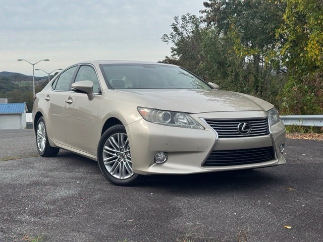 Used 2013 Lexus ES 350 with VIN JTHBK1GG6D2029605 for sale in Boone, NC