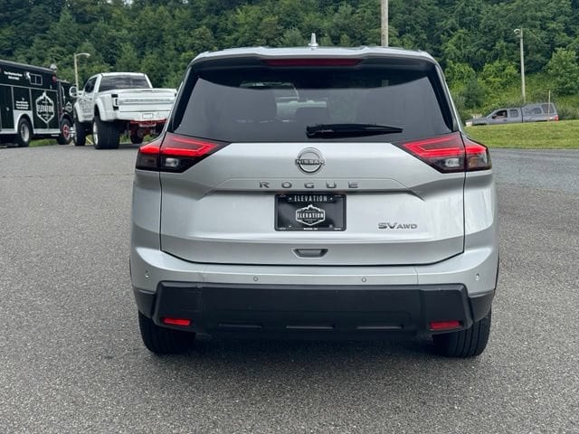 2024 Nissan Rogue SV - Photo 6
