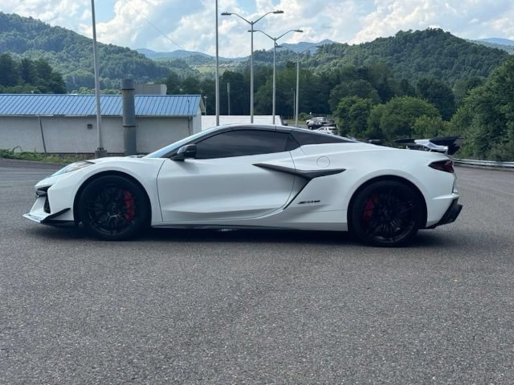 Used 2023 Chevrolet Corvette Z06 3LZ Performance