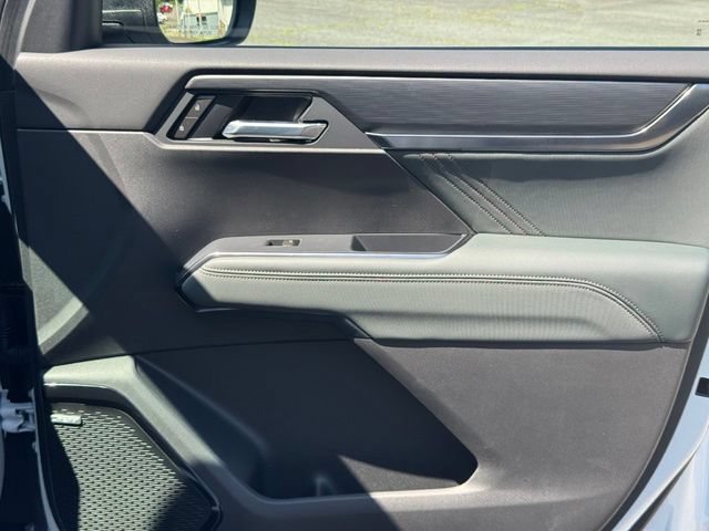 2026 GMC Acadia AT4 - Photo 26
