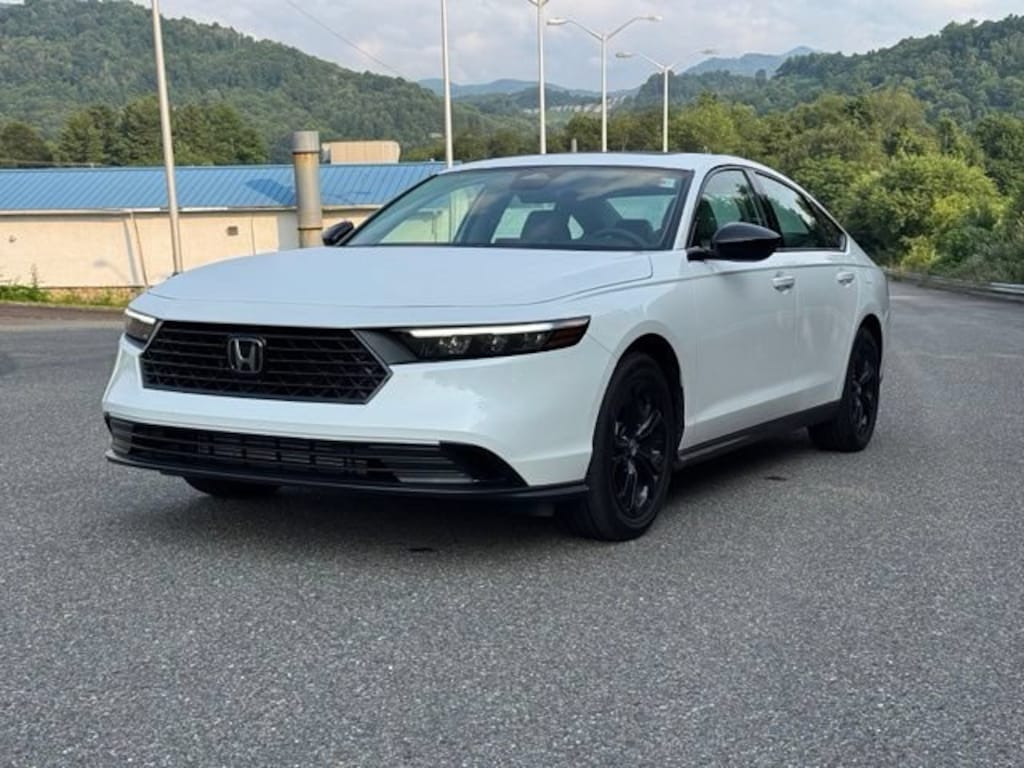Used 2025 Honda Accord Sedan SE Sedan