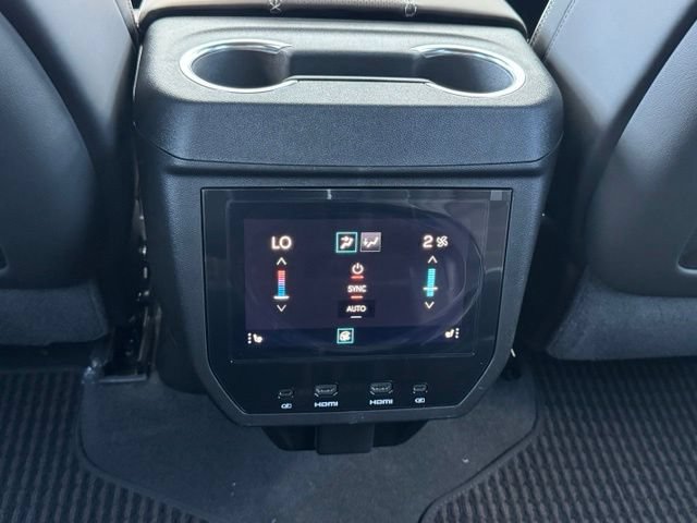 2026 GMC Yukon XL Denali Ultimate - Photo 26