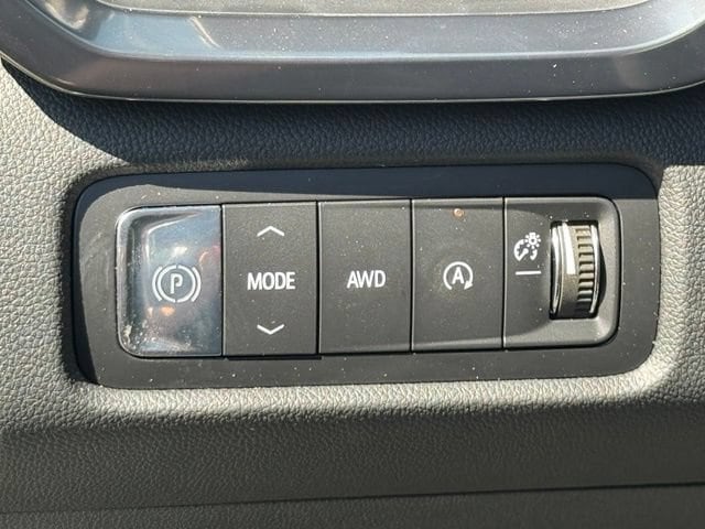 2026 GMC Acadia AT4 - Photo 15