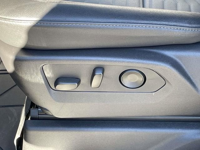 2025 Chevrolet Silverado 1500 ZR2 - Photo 13