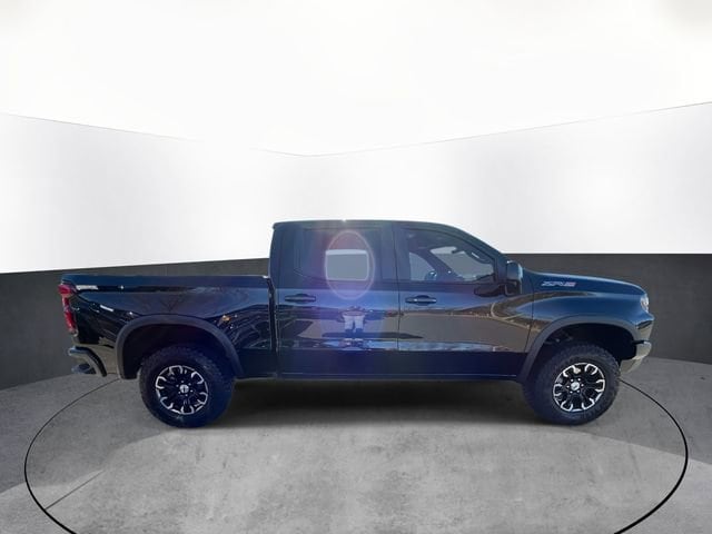 2025 Chevrolet Silverado 1500 ZR2 - Photo 7