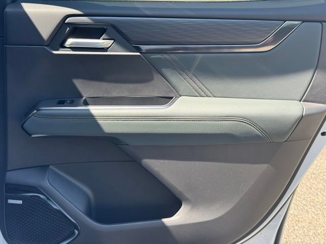 2026 GMC Acadia AT4 - Photo 28
