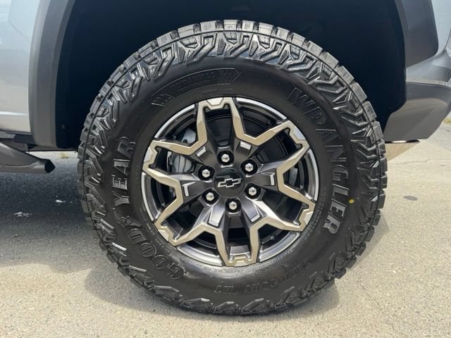 2026 Chevrolet Colorado ZR2 - Photo 10
