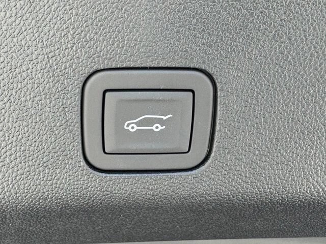 2026 GMC Yukon XL Denali Ultimate - Photo 34