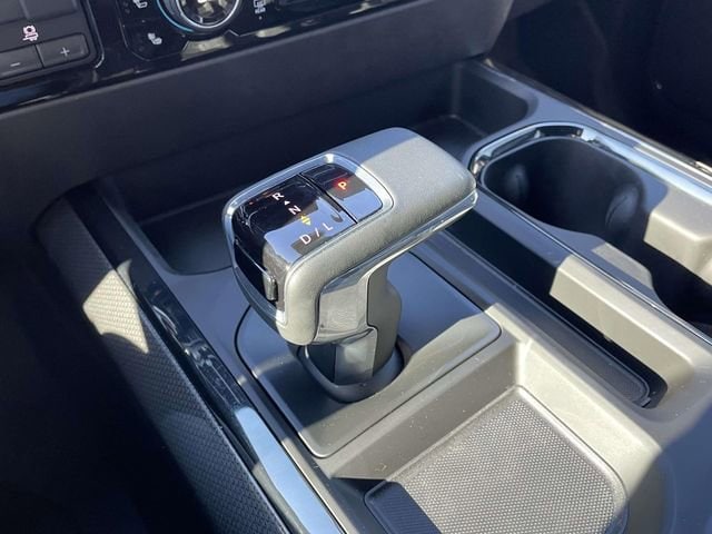 2025 Chevrolet Silverado 1500 ZR2 - Photo 27