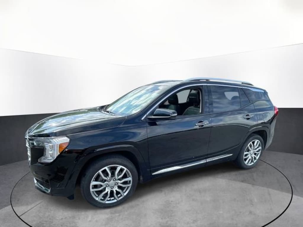 Used 2023 GMC Terrain Denali SUV