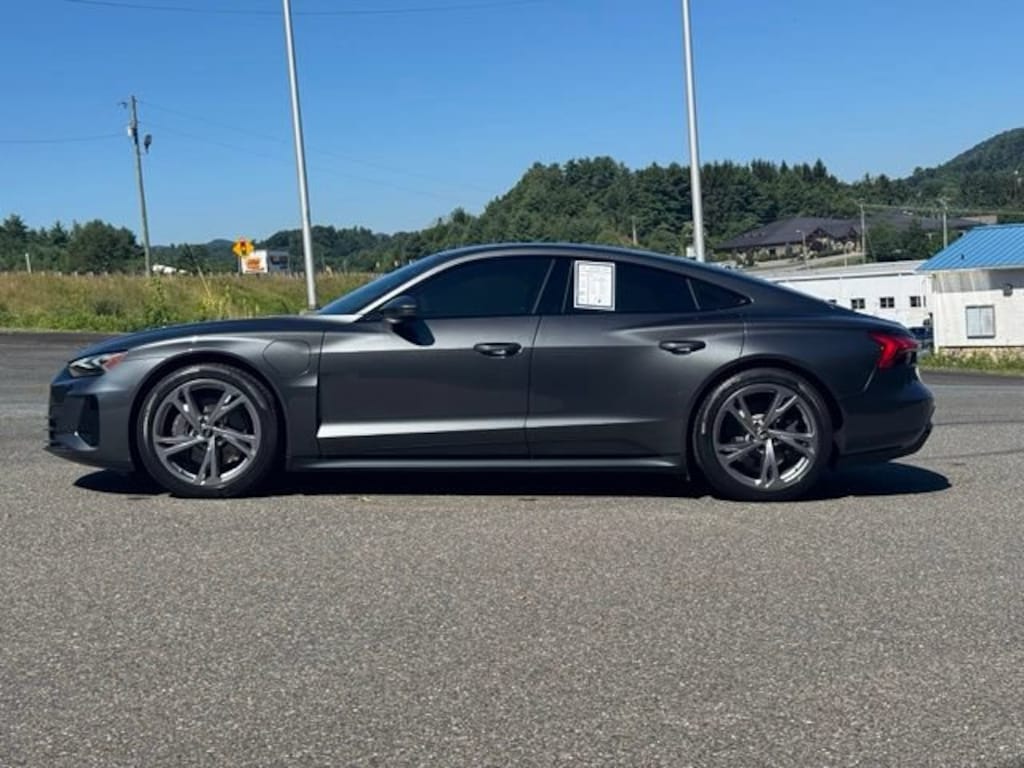 Used 2023 Audi e-tron GT Premium Plus Quattro Sedan