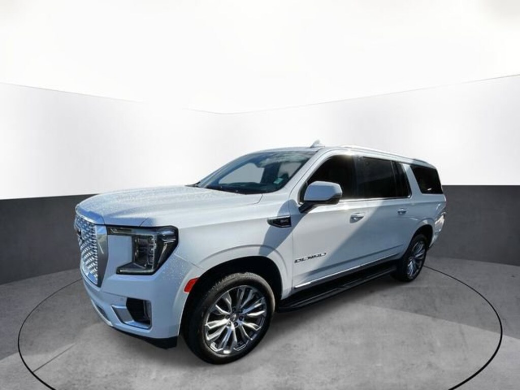 Used 2021 GMC Yukon XL Denali SUV