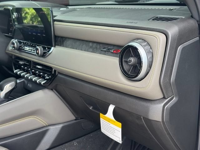 2026 Chevrolet Colorado ZR2 - Photo 25
