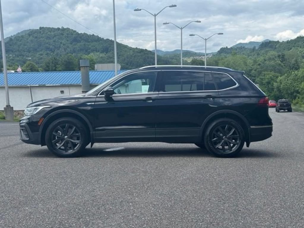 Used 2024 Volkswagen Tiguan 2.0T SE SUV