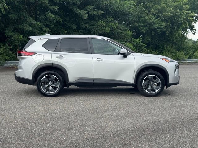 2024 Nissan Rogue SV - Photo 8