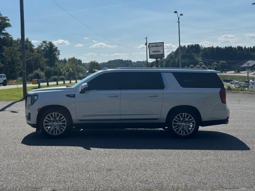 Used 2023 GMC Yukon XL Denali Ultimate SUV