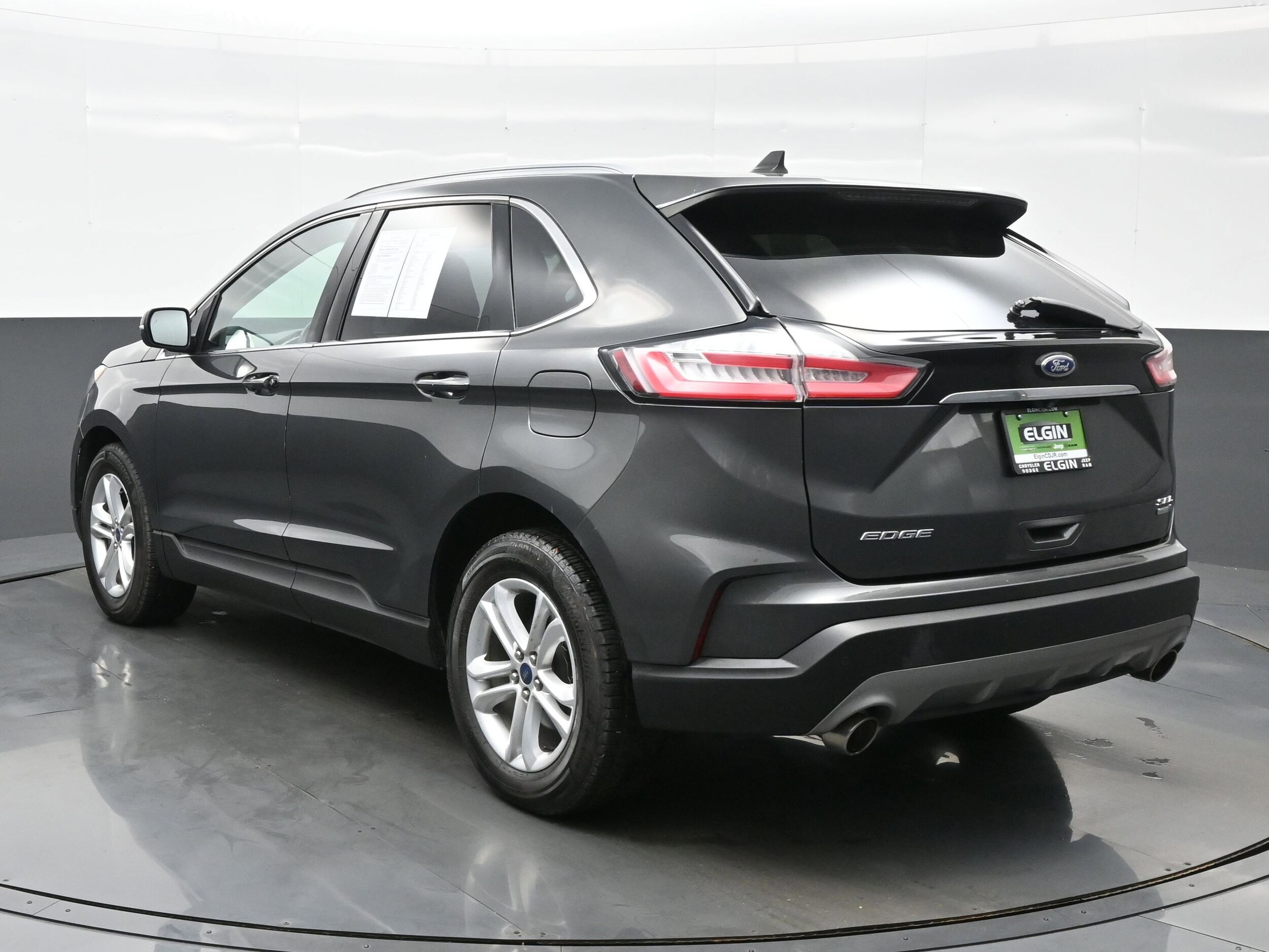2020 Ford Edge SEL photo 4