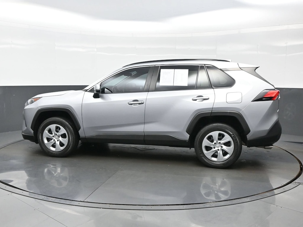 Used 2020 Toyota RAV4 LE Sport Utility