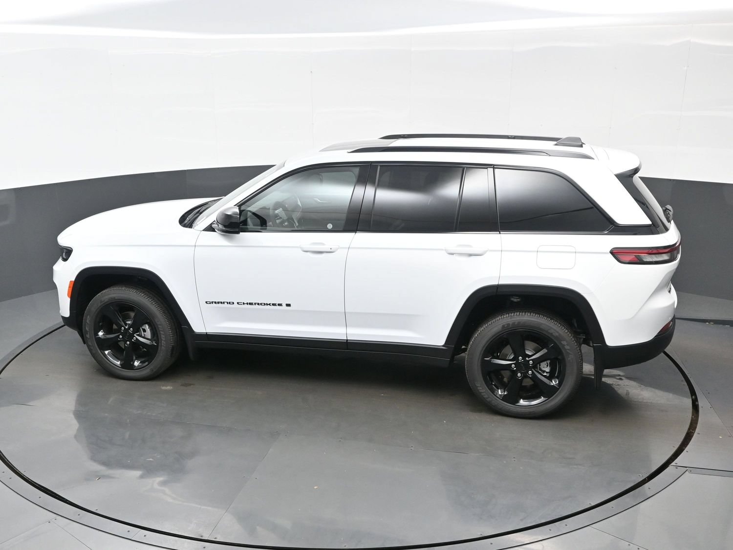 2025 Jeep Grand Cherokee Altitude - Photo 22