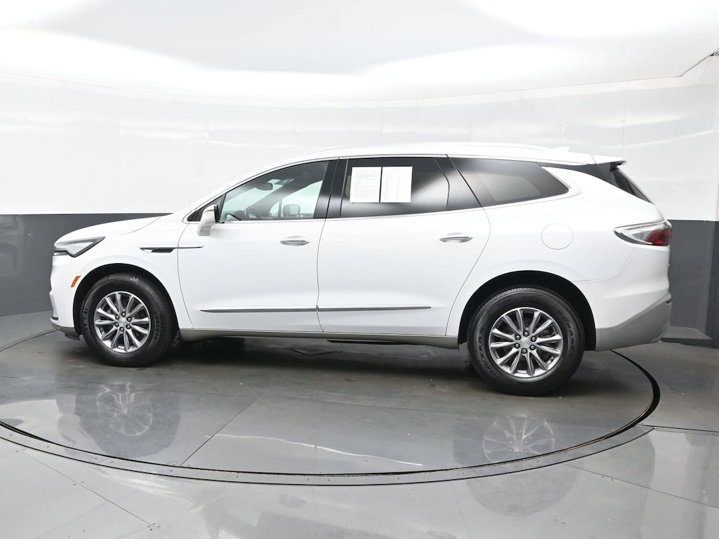 Used 2022 Buick Enclave Essence AWD Essence