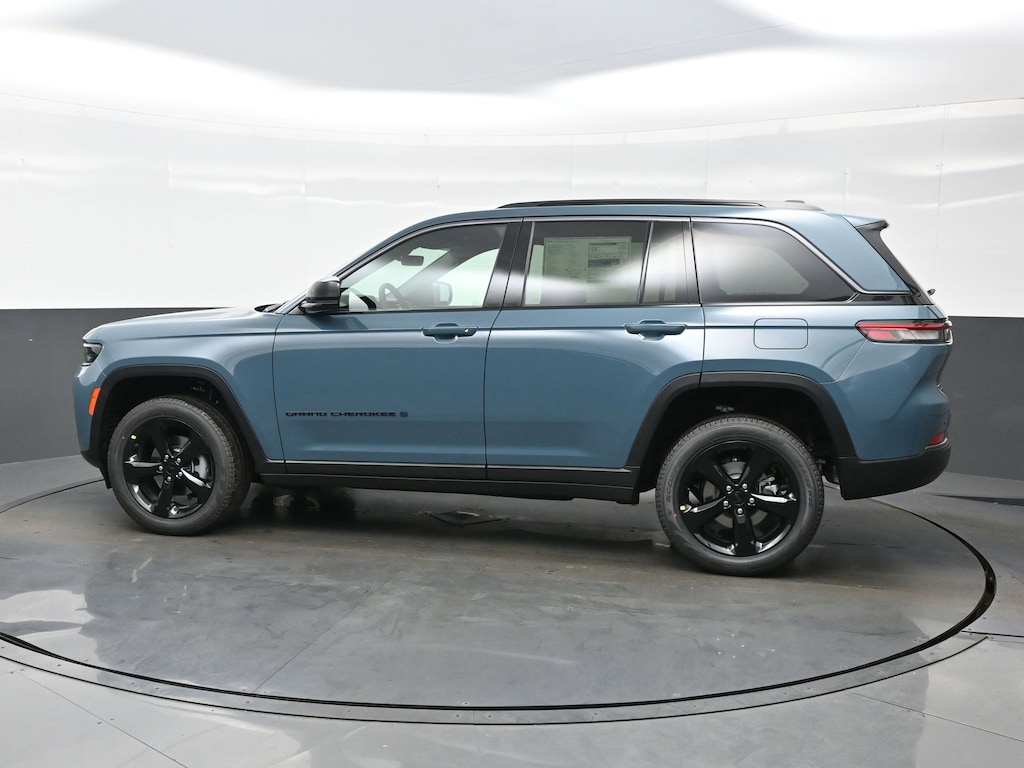 New 2026 Jeep Grand Cherokee LIMITED 4X4 Sport Utility