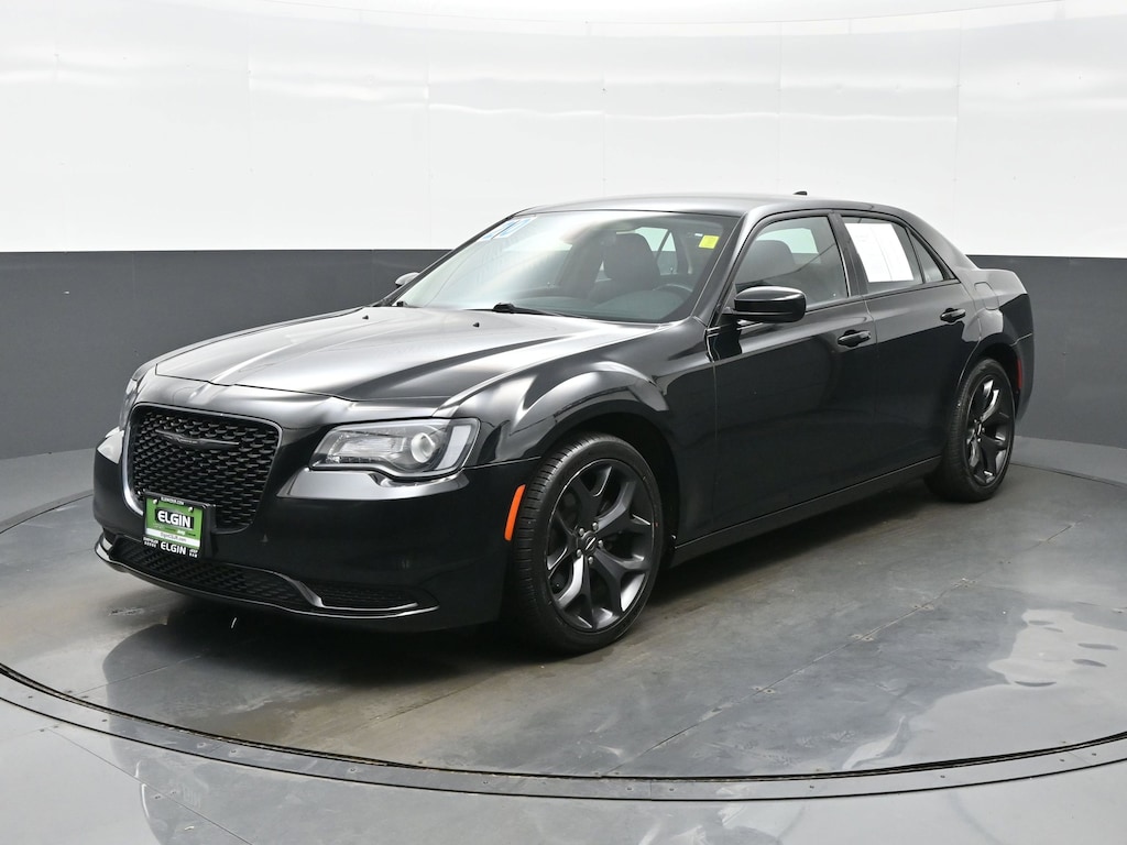Used 2020 Chrysler 300 Touring Touring RWD