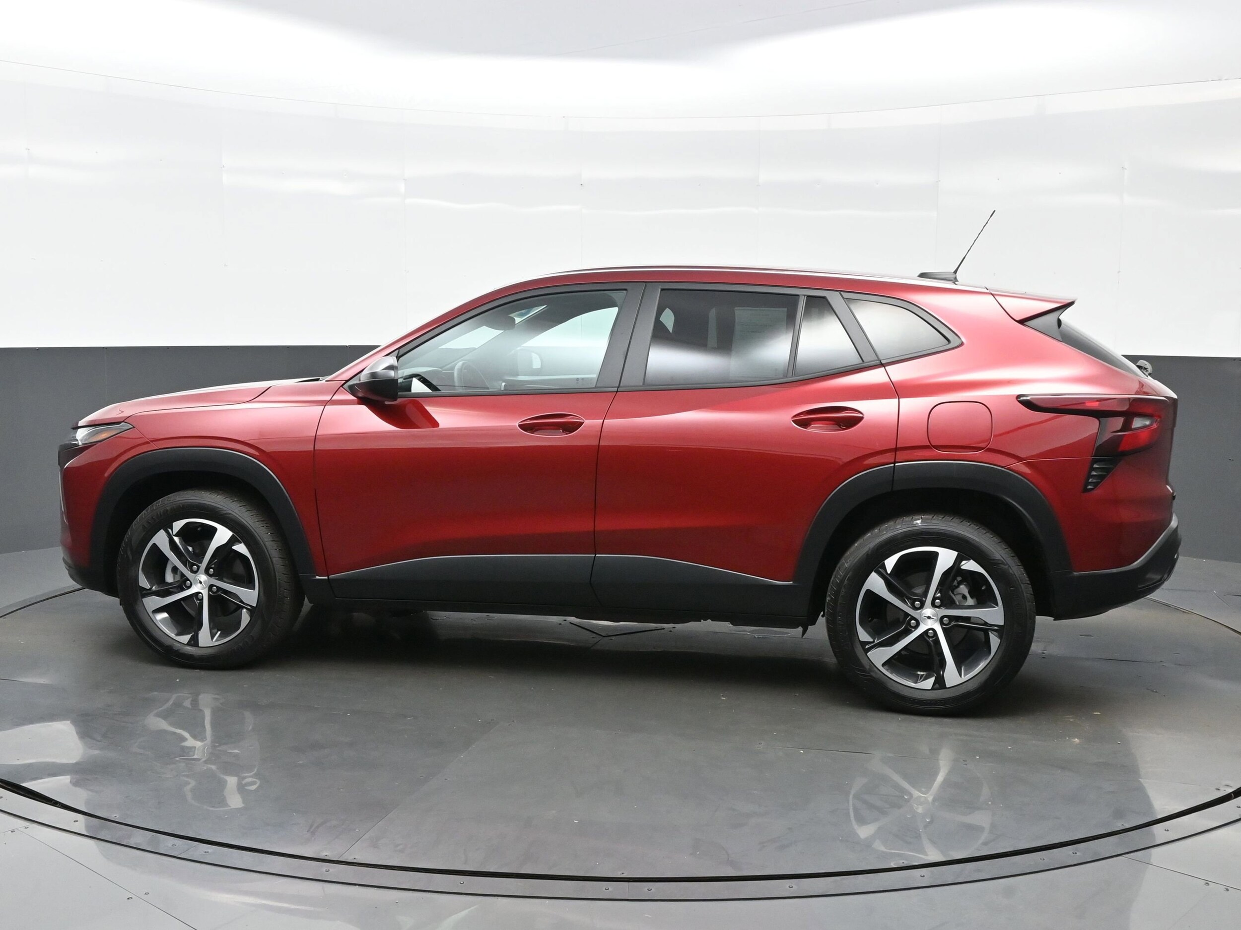 2024 Chevrolet Trax photo 3