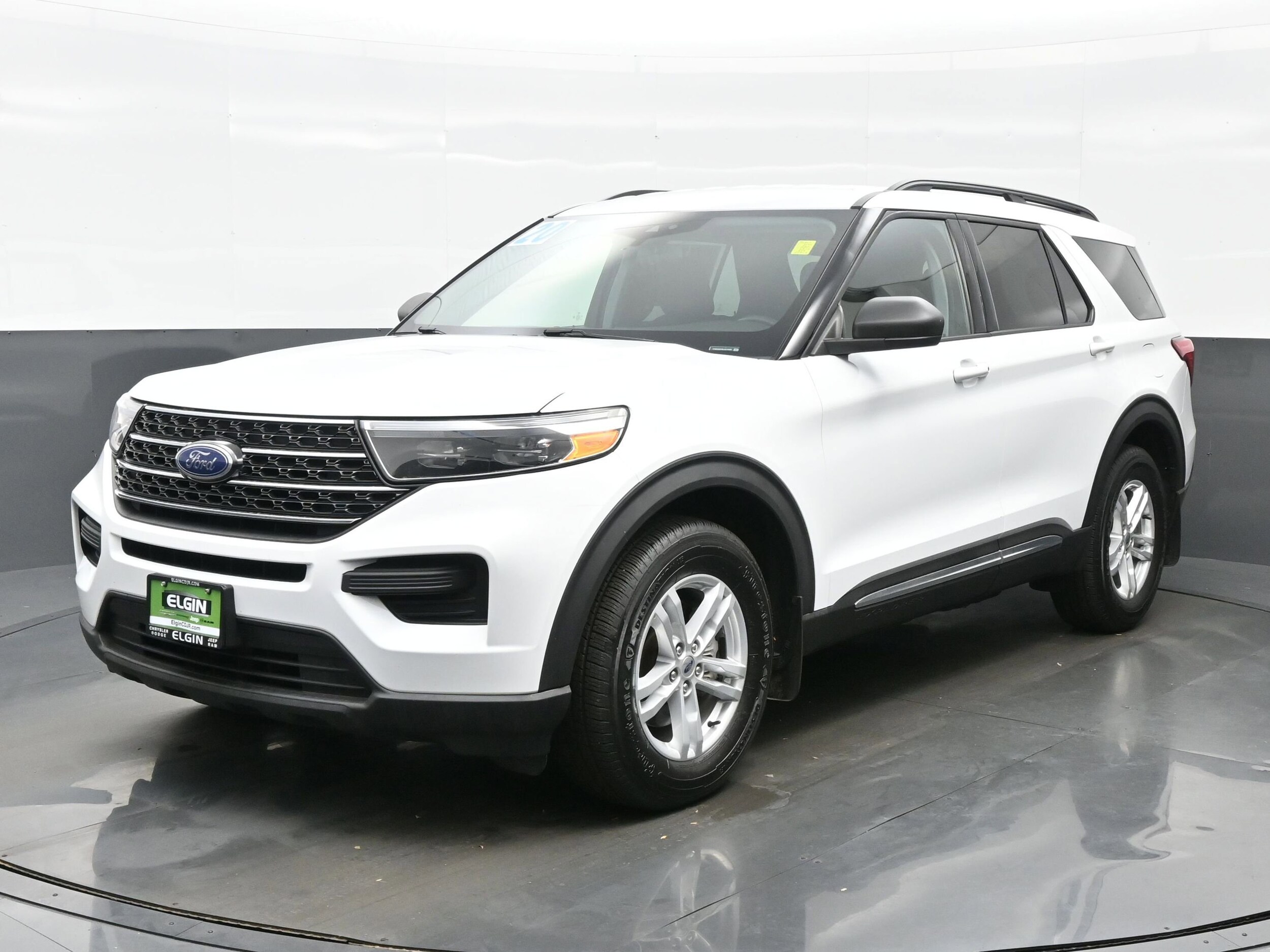 2020 Ford Explorer XLT photo 2