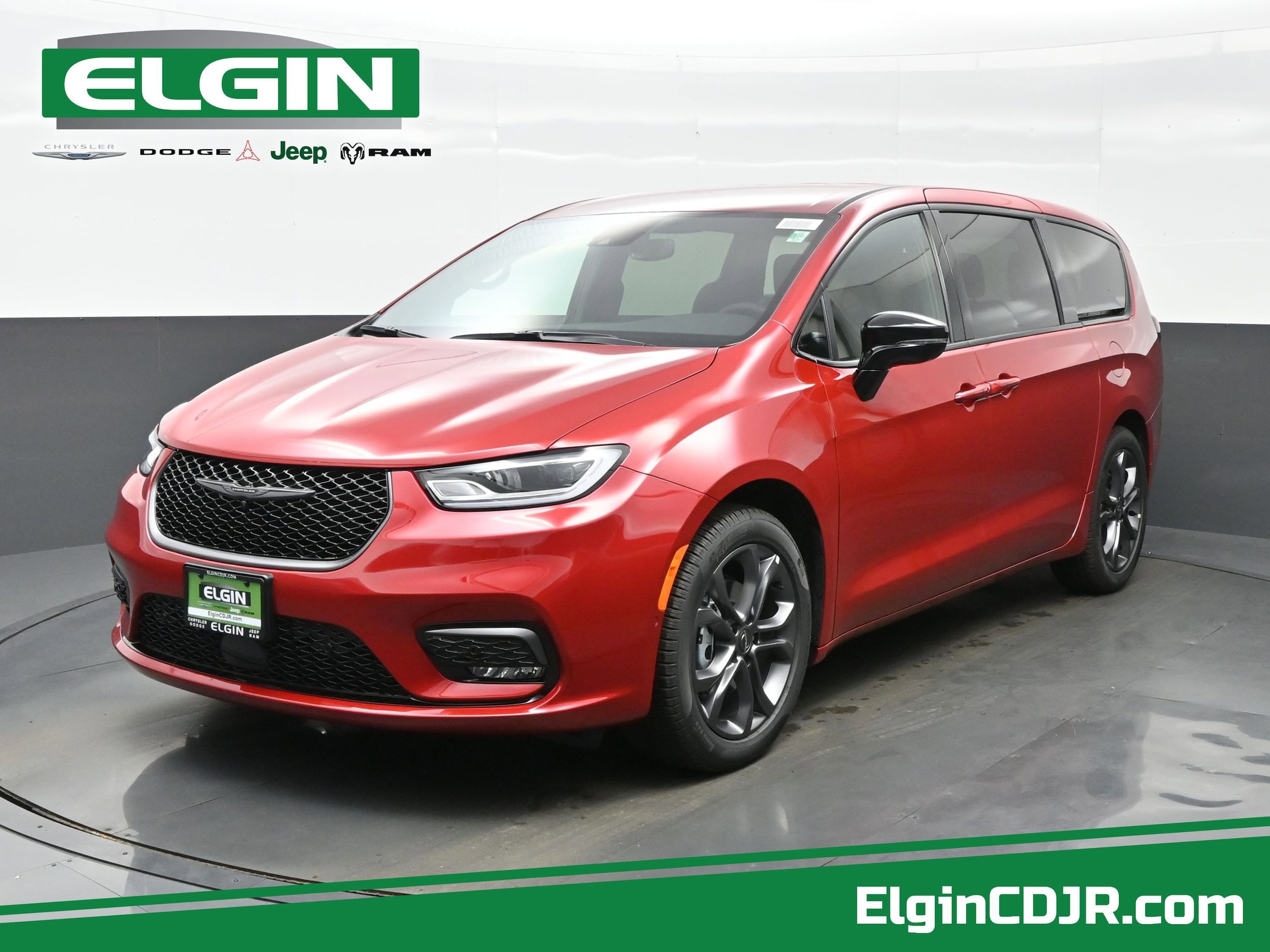 2026 Chrysler Pacifica Passenger Van 