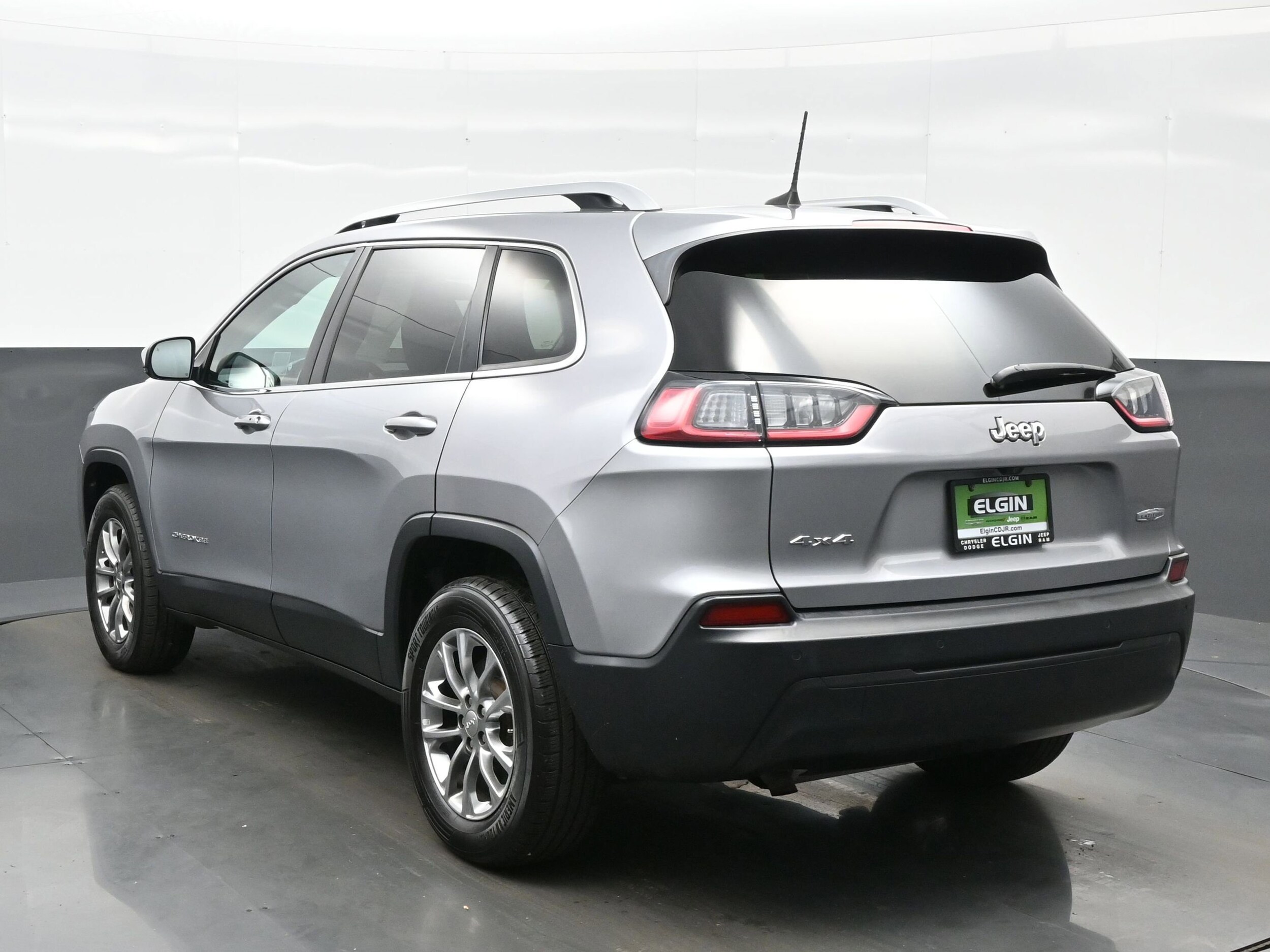 2019 Jeep Cherokee Latitude photo 4