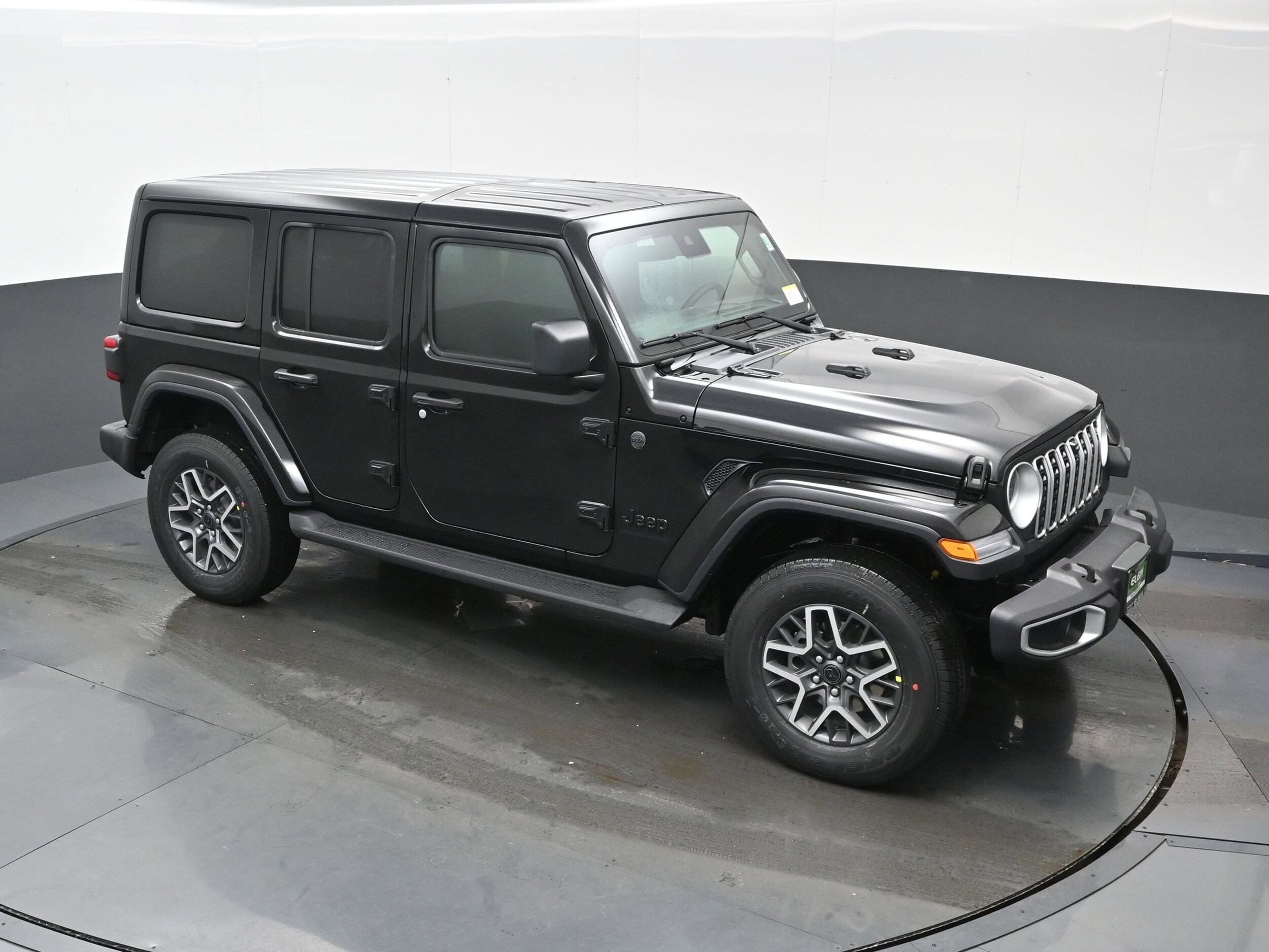 2025 Jeep Wrangler 4-Door Sahara - Photo 24