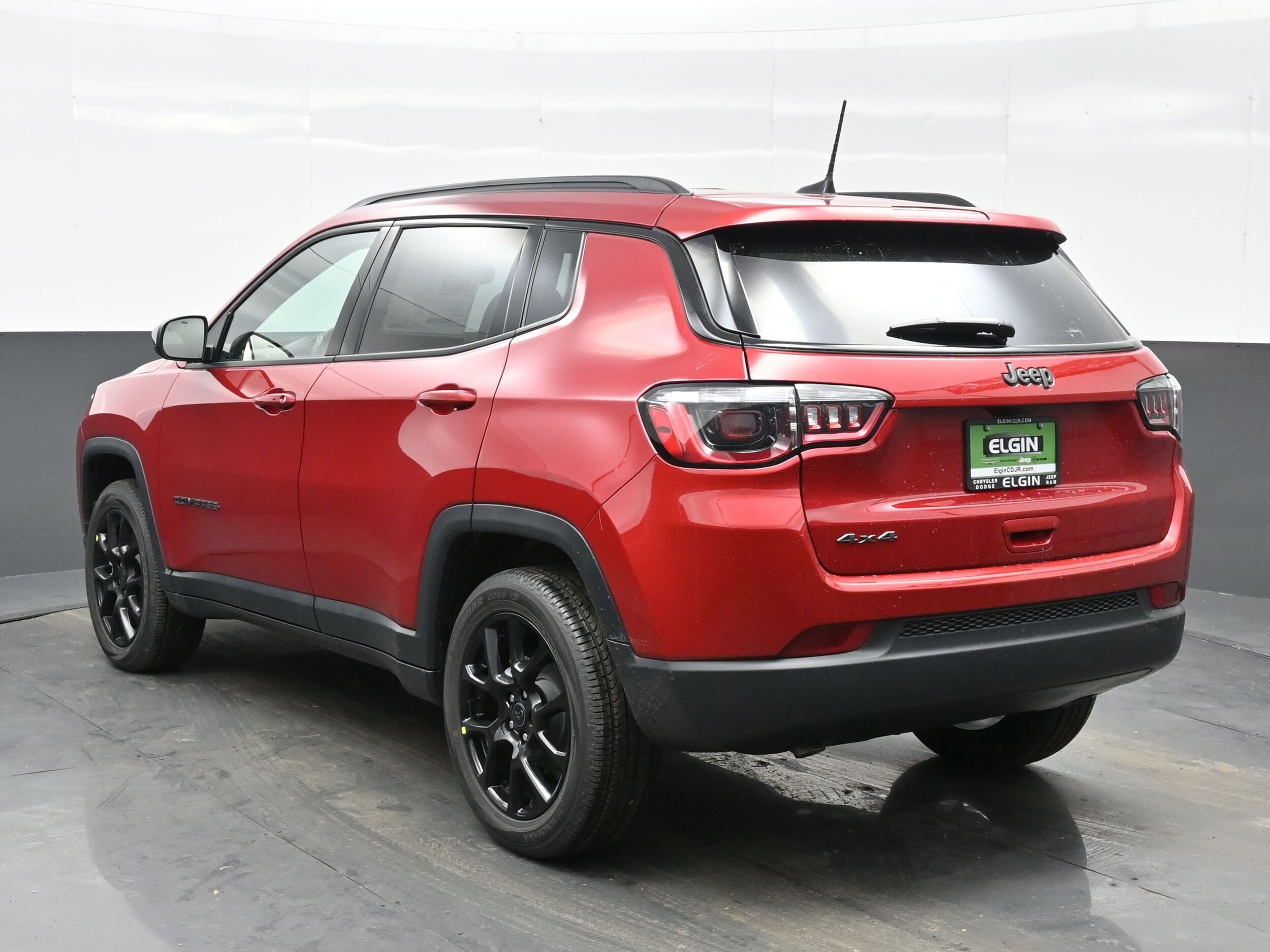 2025 Jeep Compass Latitude photo 4