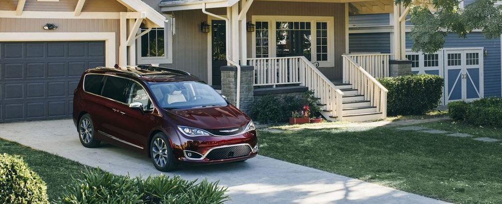 2018 Chrysler Pacifica Ouside Home.jpg
