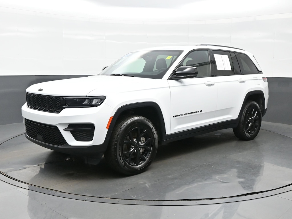 Used 2024 Jeep Grand Cherokee Altitude X Altitude X 4x4