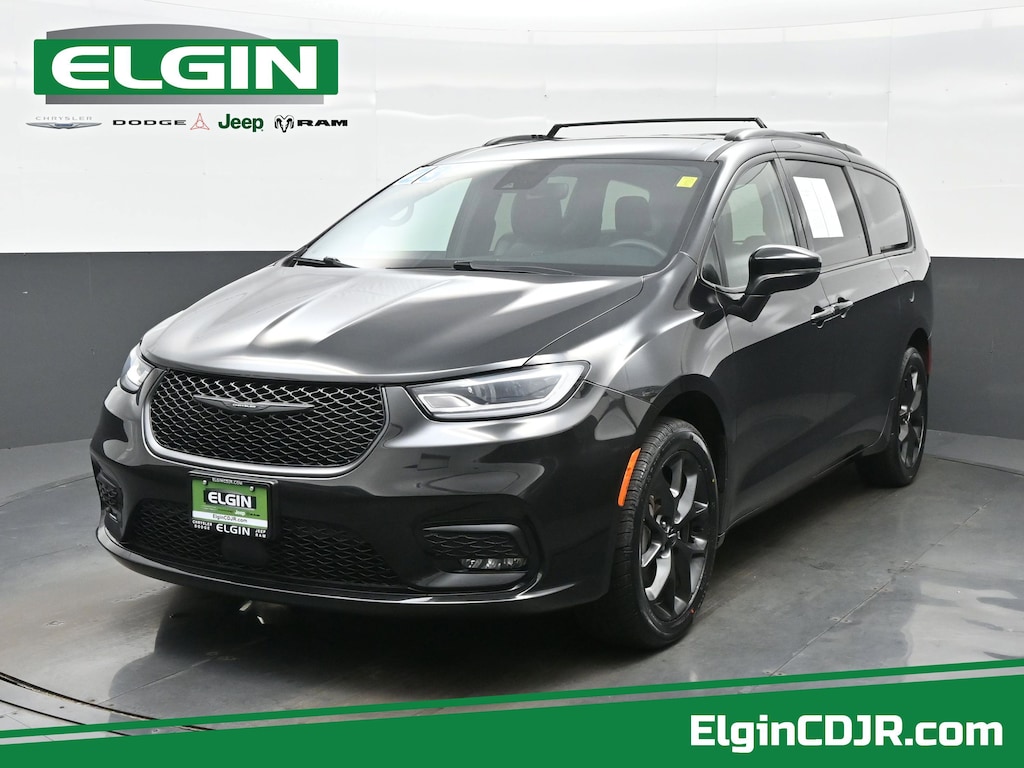 Used 2023 Chrysler Pacifica Touring L Touring L AWD