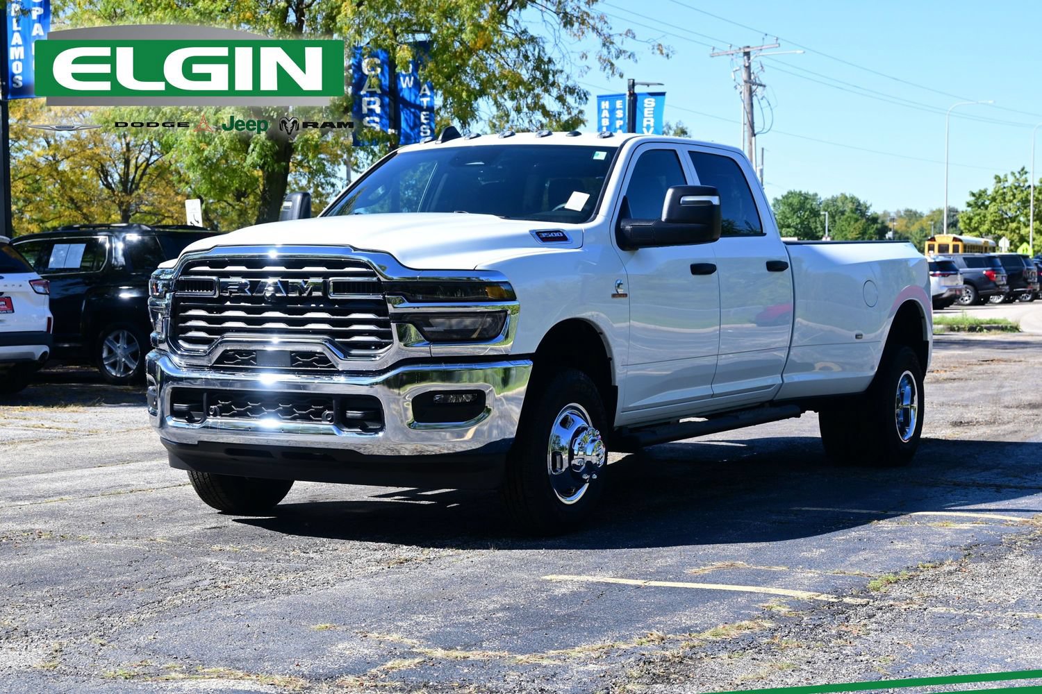 New 2027 Ram 3500 TRADESMAN CREW CAB 4X4 8' BOX Pickup