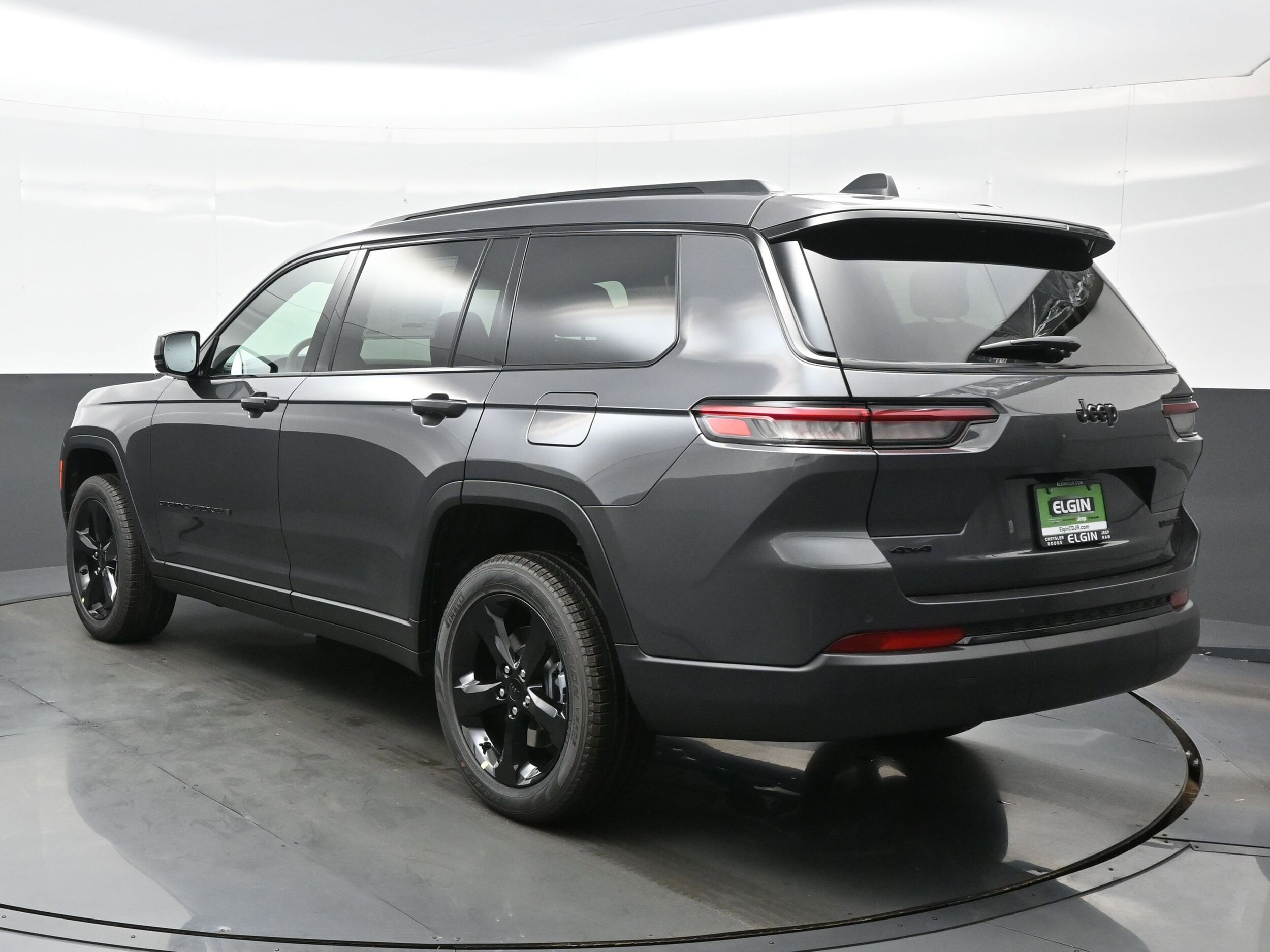 2025 Jeep Grand Cherokee Limited photo 4