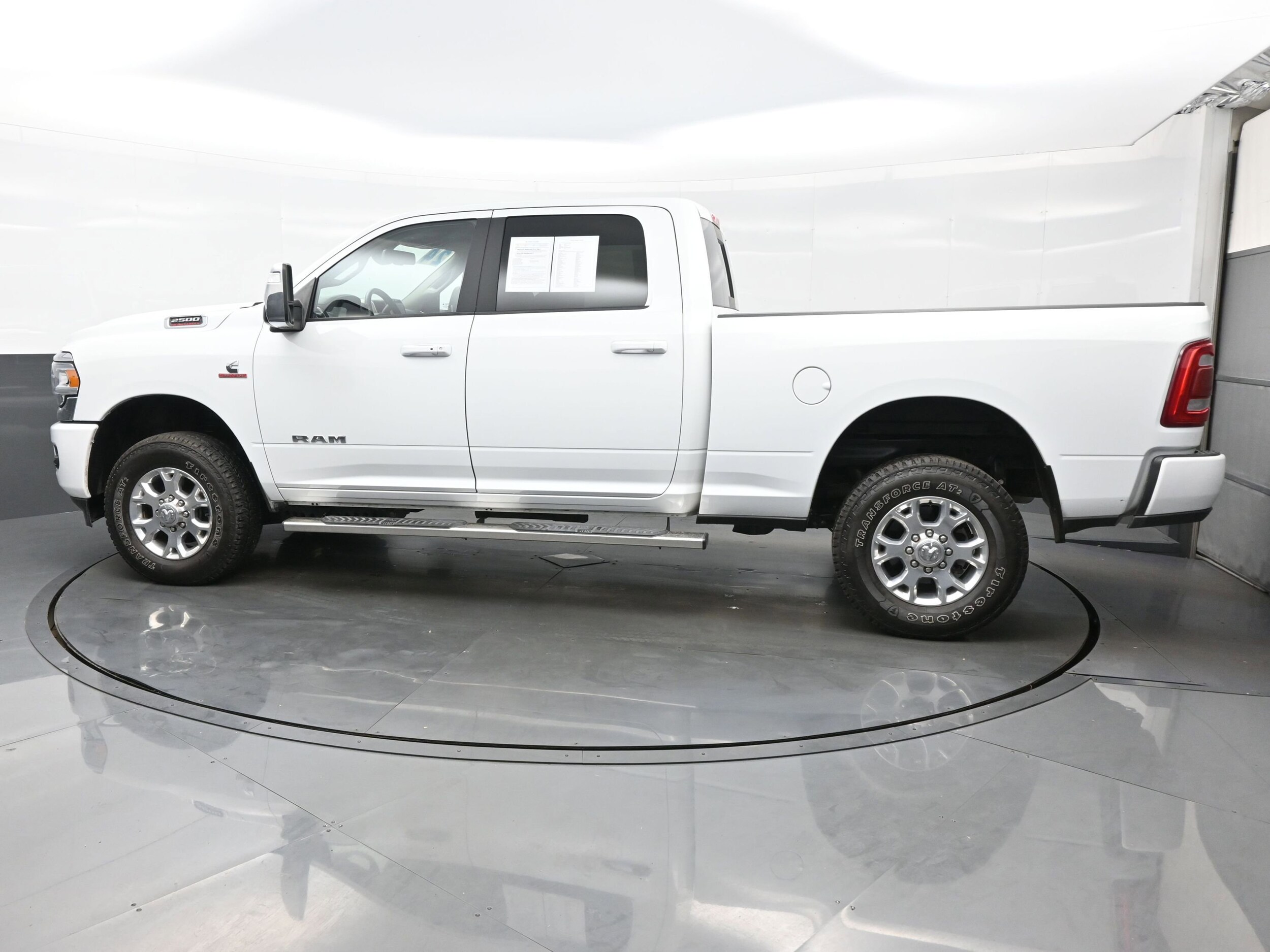 2024 Ram 2500 Laramie photo 2