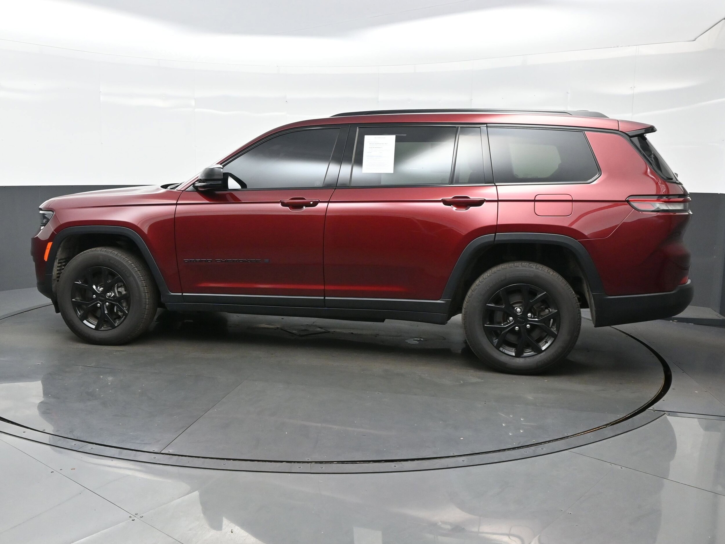2024 Jeep Grand Cherokee Altitude X photo 3