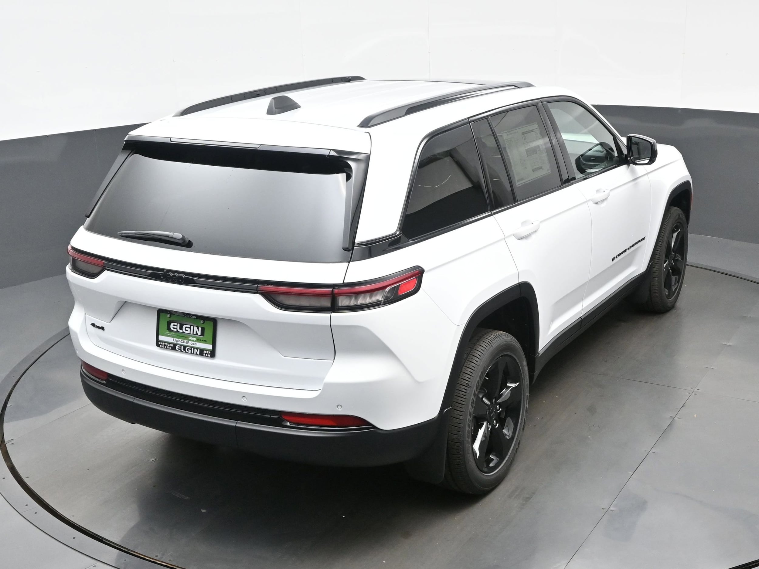 2025 Jeep Grand Cherokee Altitude - Photo 25