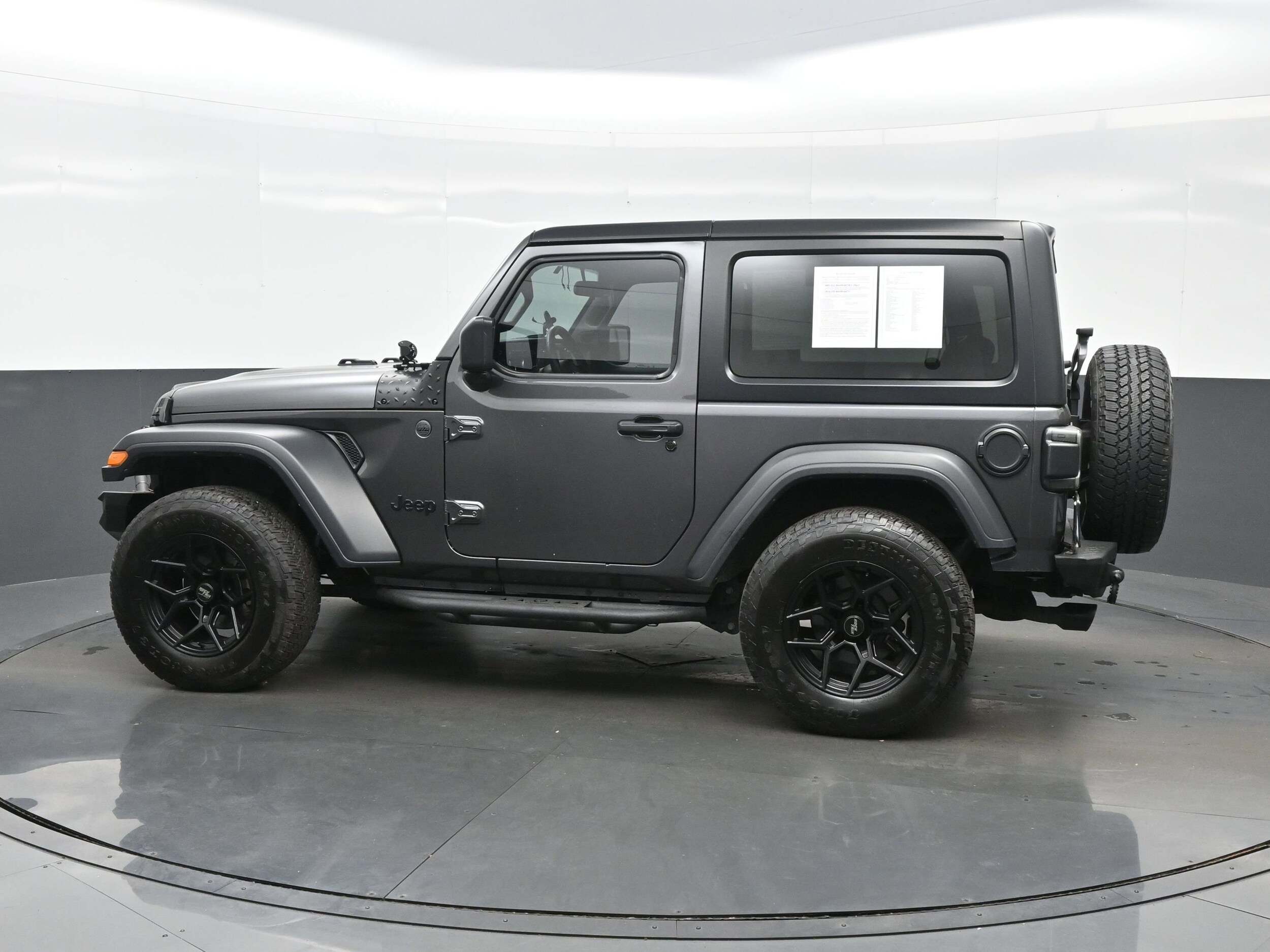 2022 Jeep Wrangler Sport S photo 3