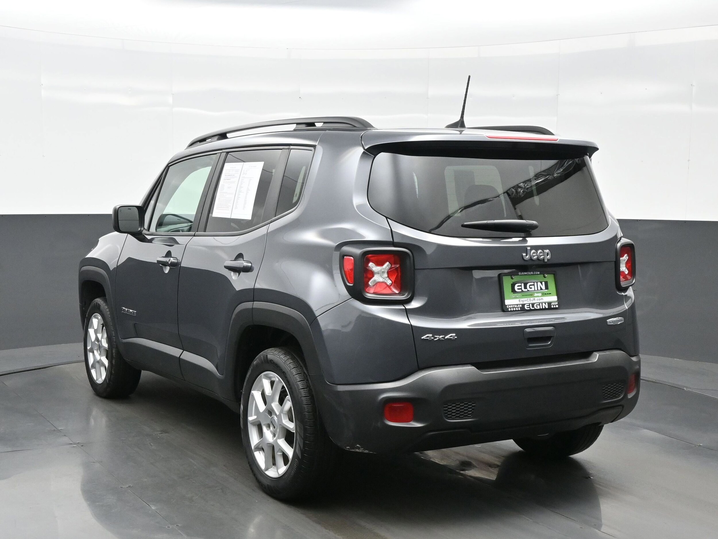 2022 Jeep Renegade Latitude photo 4