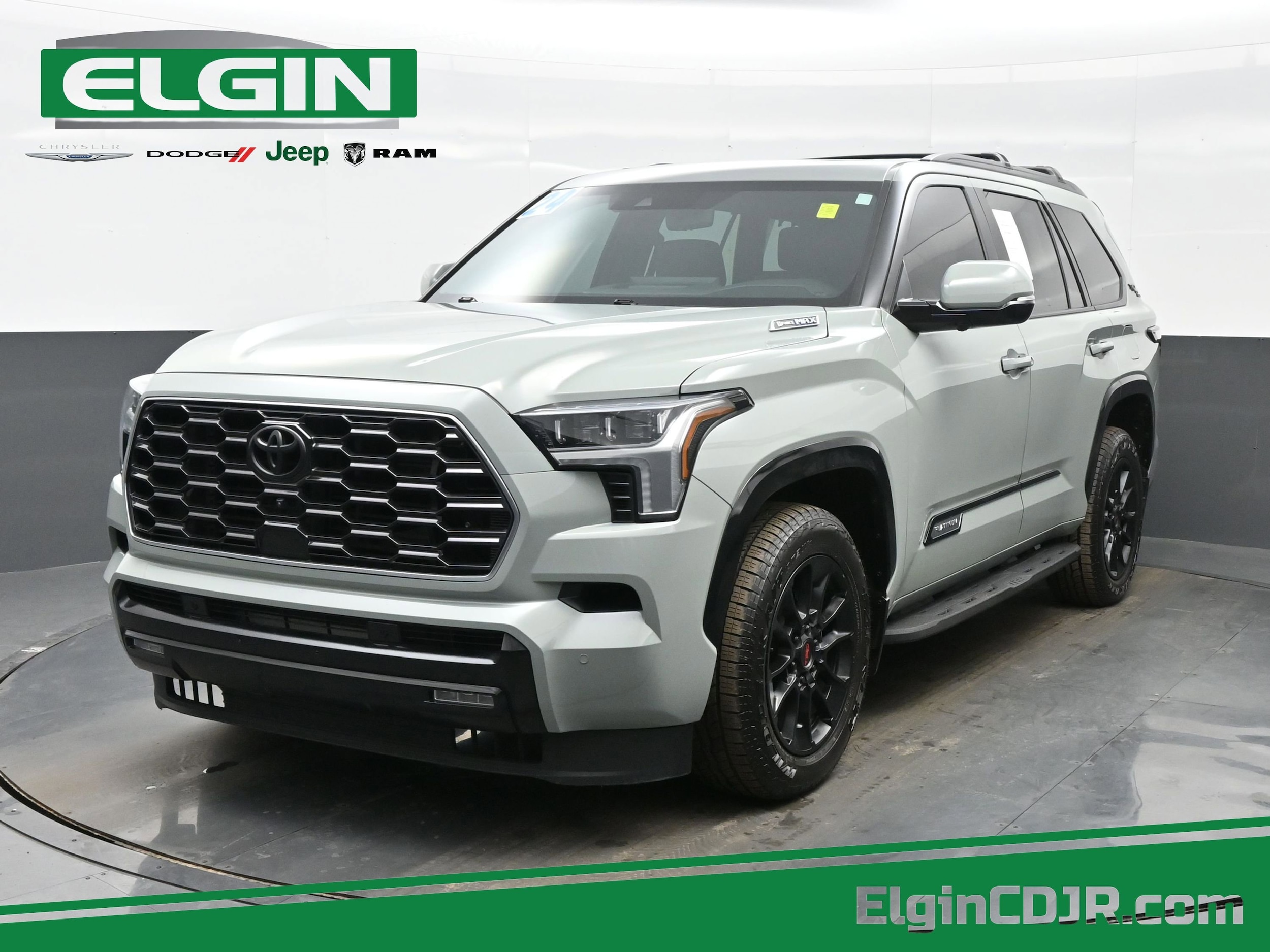 2024 Toyota Sequoia Platinum's photo