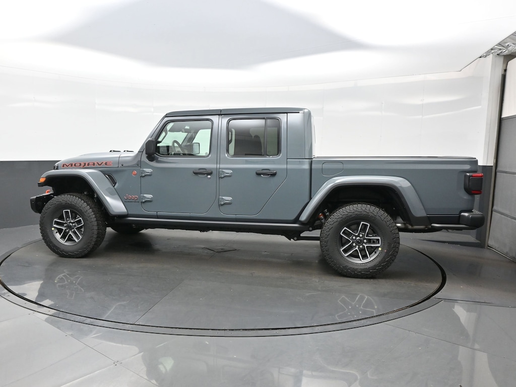 New 2026 Jeep Gladiator MOJAVE X 4X4 Pickup
