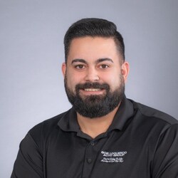 Staff member Riley Brown from ID_946e630a3346